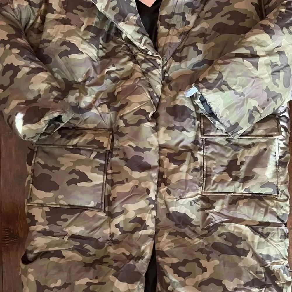 Misguided green camo print oversized puffer coat Sz 6